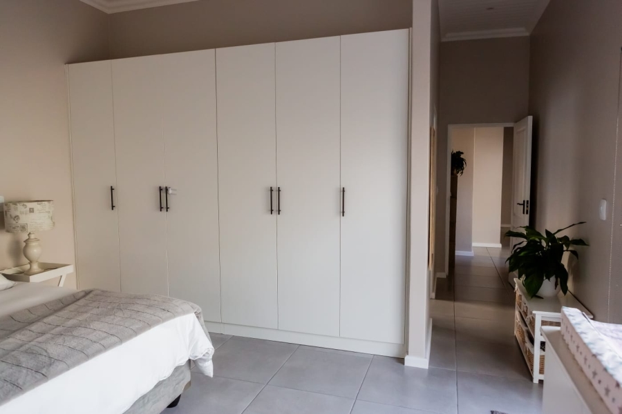 3 Bedroom Property for Sale in Mykonos Western Cape